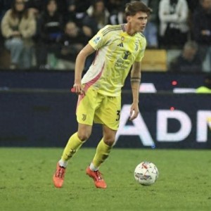 半岛体育官方网站-尤文官方：22岁青训球员萨沃纳永久合同转会诺丁汉森林