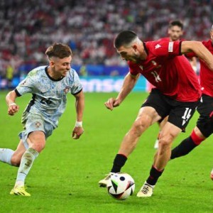 半岛体育APP-葡萄牙练兵发现最大亮点！小孔塞桑或成淘汰赛奇兵